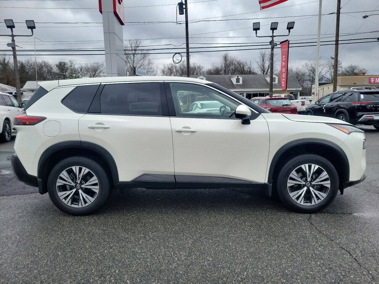 2021 Nissan Rogue for sale at HILLTOP NISSAN in East Hanover, NJ