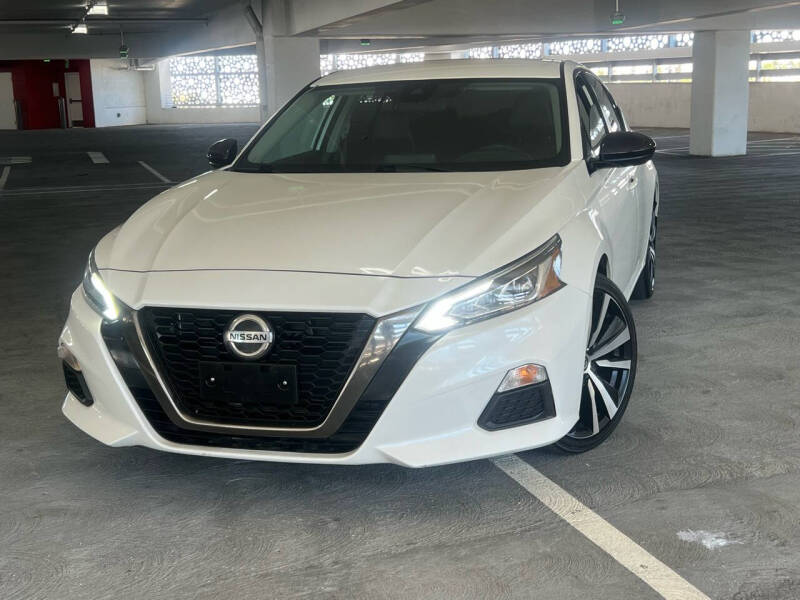 2020 Nissan Altima SR photo 7