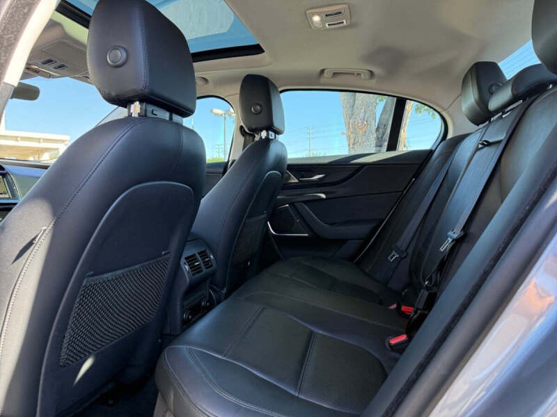 2020 Jaguar XE P250 S