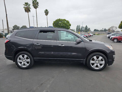 2017 Chevrolet Traverse LT