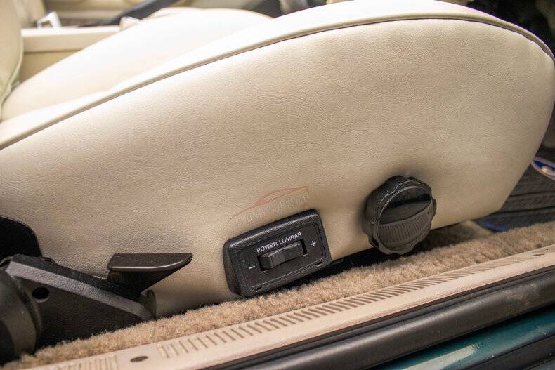 1990 Ford Mustang