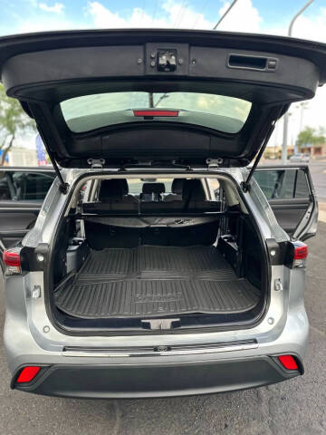 2021 Toyota Highlander L