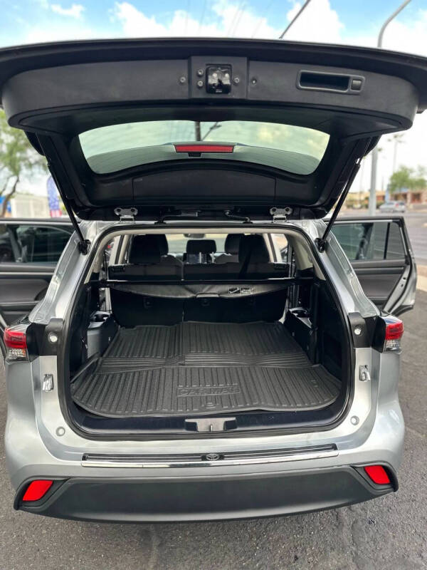 2021 Toyota Highlander L