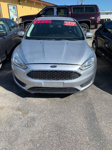 2015 Ford Focus for sale at BELOW BOOK AUTO SALES in Idaho Falls ID