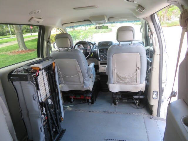 2014 Dodge Grand Caravan SE