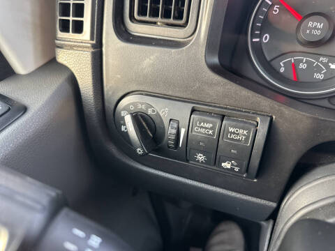 2021 International RH613