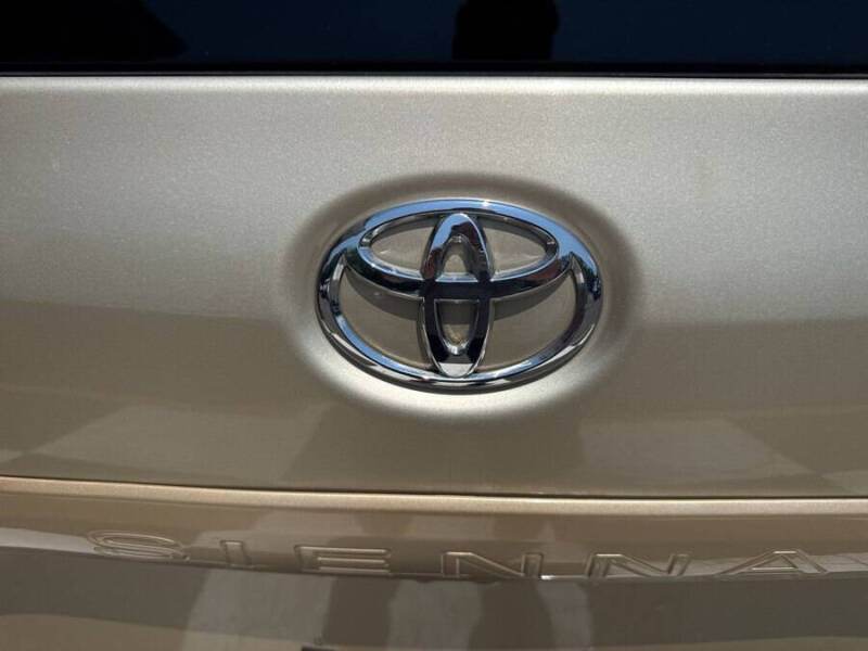 2013 Toyota Sienna