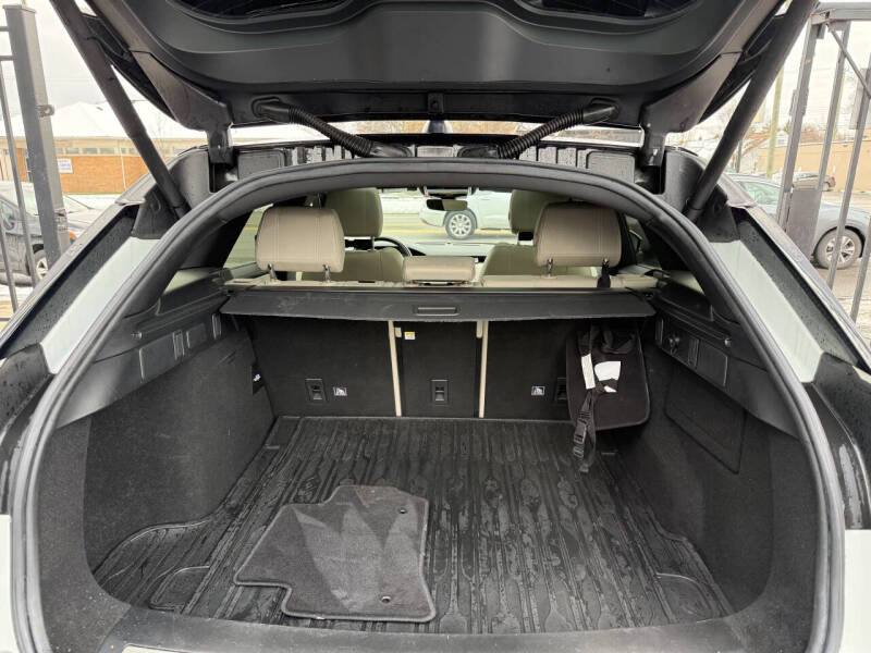 2020 Land Rover Range Rover Velar P250 R-Dynamic S