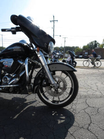 2023 Harley-Davidson Street Glide