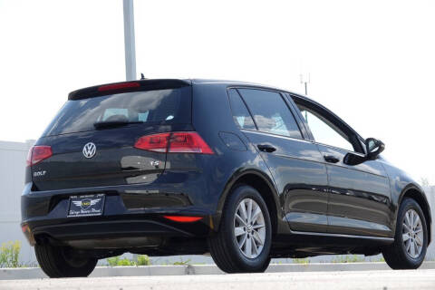 2016 Volkswagen Golf TSI S