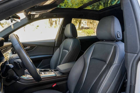 2021 Audi Q8 quattro Premium 55 TFSI