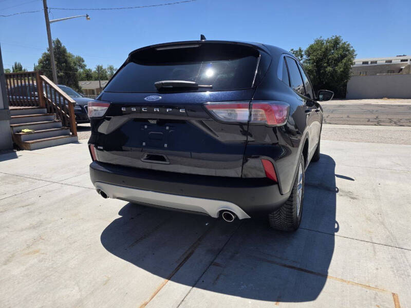 2021 Ford Escape SE - Photo 18