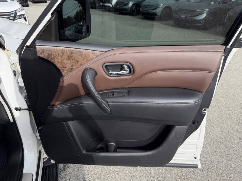 2024 Infiniti QX80 Premium Select