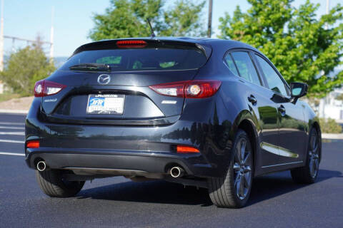 2018 Mazda MAZDA3 Touring