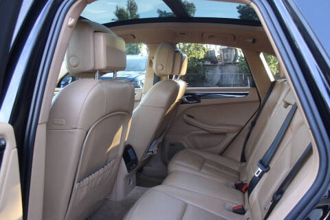 2015 Porsche Macan S
