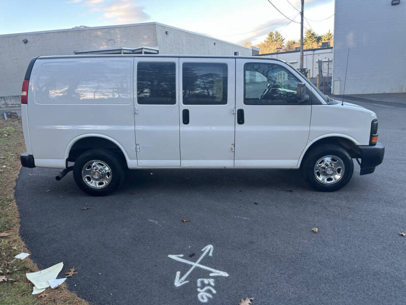 2017 Chevrolet Express 2500