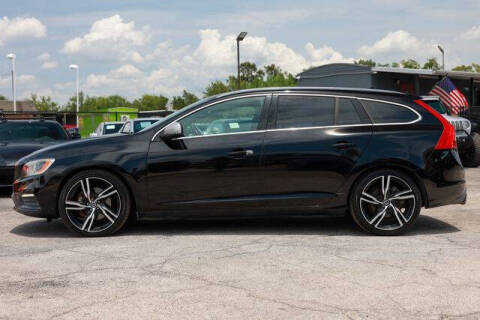 2017 Volvo V60 T6 R-Design