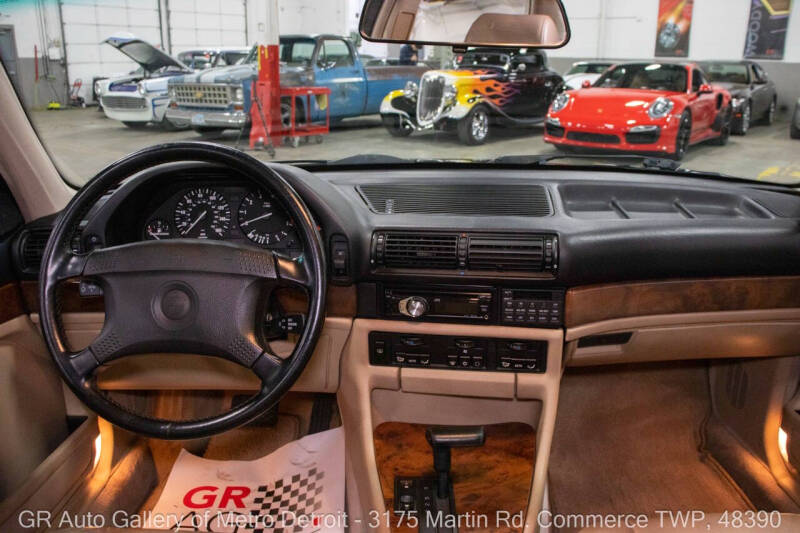 1990 BMW 7 Series 735i