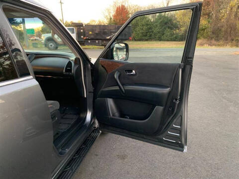 2017 Nissan Armada SV