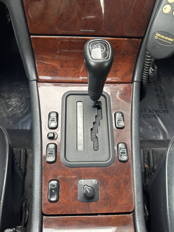 1996 Mercedes-Benz E-Class E 320