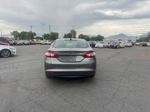 2014 Ford Fusion SE