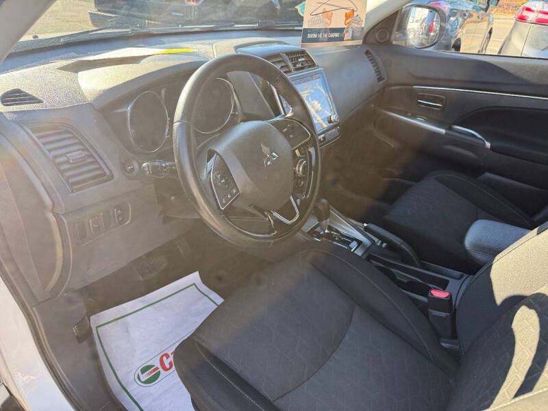 2020 Mitsubishi Outlander Sport SE