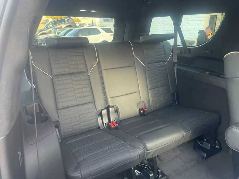 2025 Cadillac Escalade-V ESV