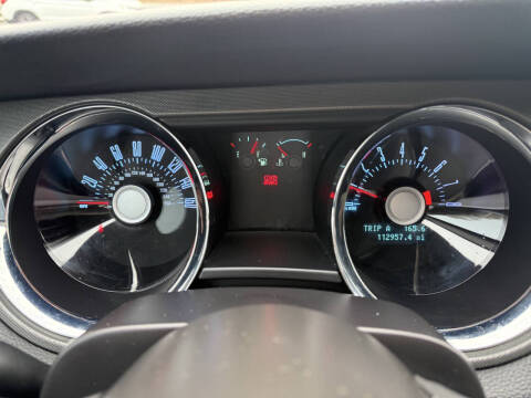 2012 Ford Mustang V6