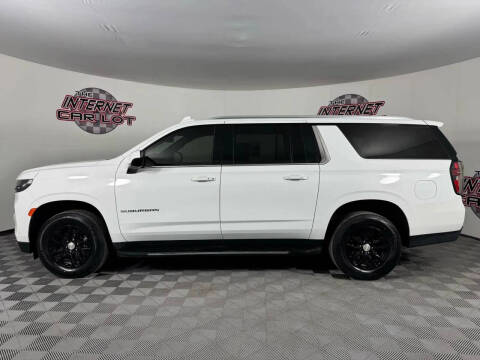 2023 Chevrolet Suburban LT