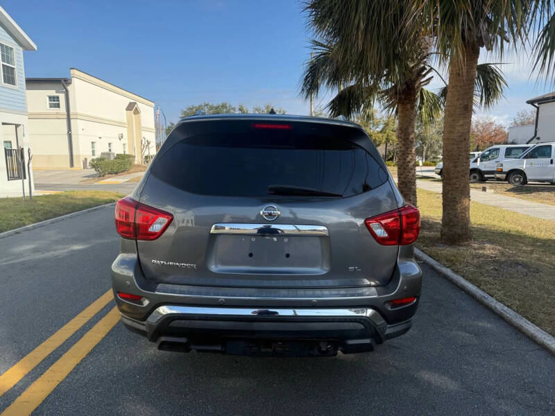 2017 Nissan Pathfinder