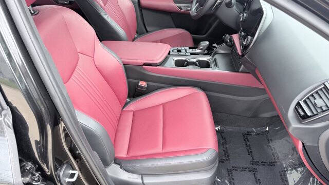 2025 Lexus NX 350h Premium