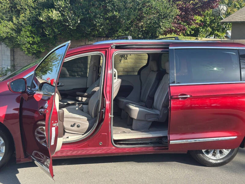 2018 Chrysler Pacifica Touring L Plus