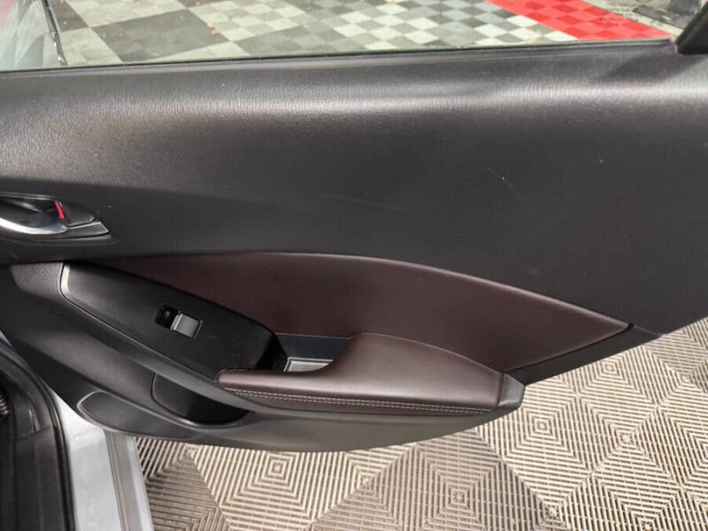 2018 Mazda MAZDA3 Touring