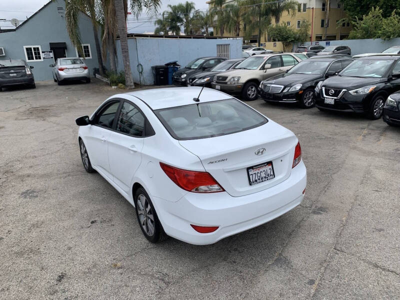 2017 Hyundai Accent Value Edition