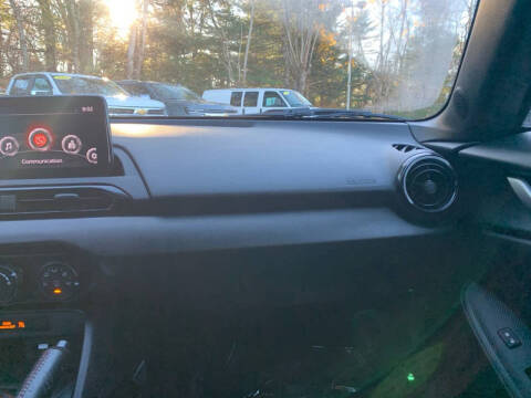 2019 Mazda MX-5 Miata Sport