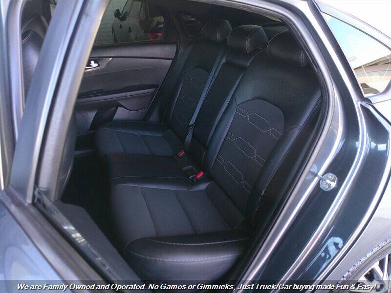 2022 Kia Forte GT Line