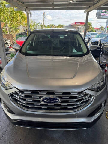 2021 Ford Edge Titanium