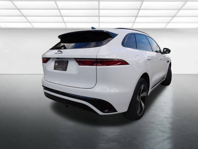 2025 Jaguar F-PACE P250 R-Dynamic S