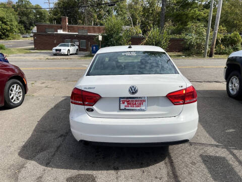 2015 Volkswagen Passat 1.8T S