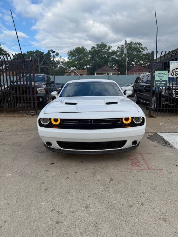 2016 Dodge Challenger SXT Plus