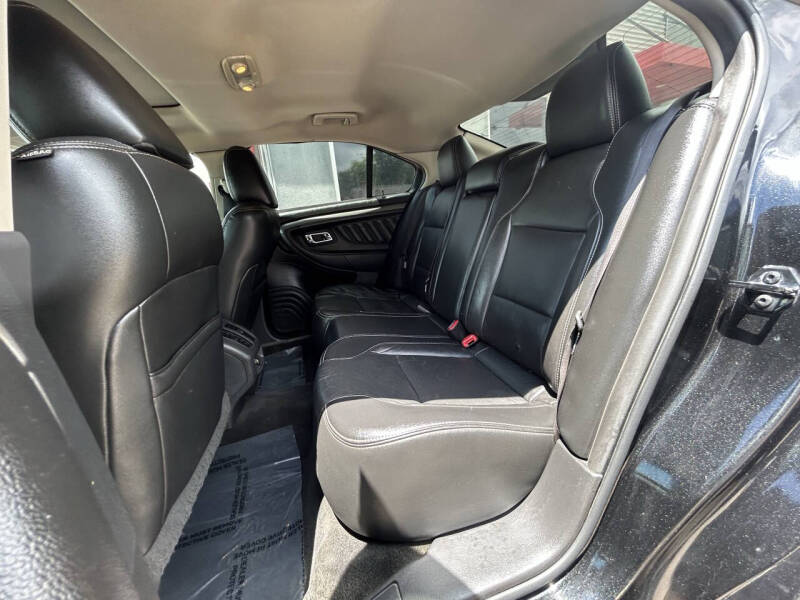 2012 Ford Taurus SEL