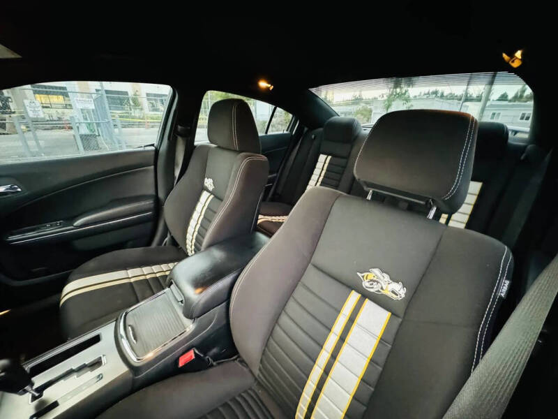 2012 Dodge Charger SRT8 Super Bee