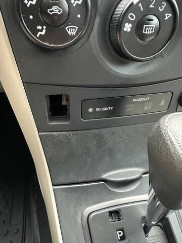 2009 Toyota Corolla LE