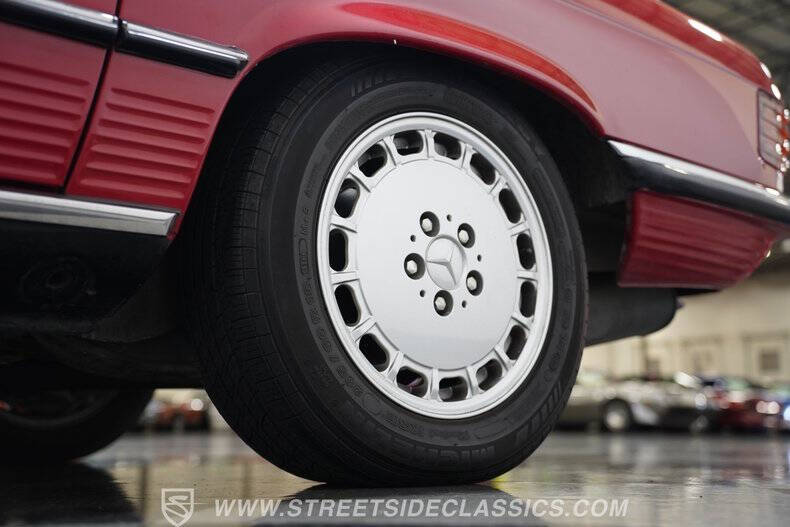 1984 Mercedes-Benz 500-Class
