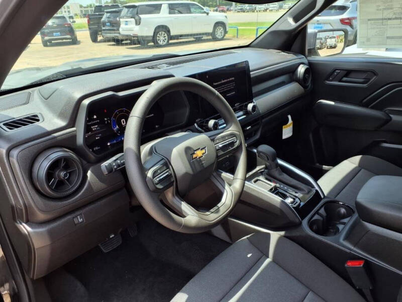2025 Chevrolet Colorado Work Truck