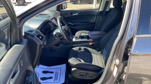 2020 Ford Edge SE