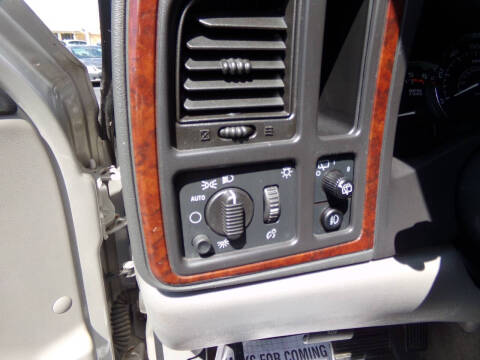 2005 Cadillac Escalade