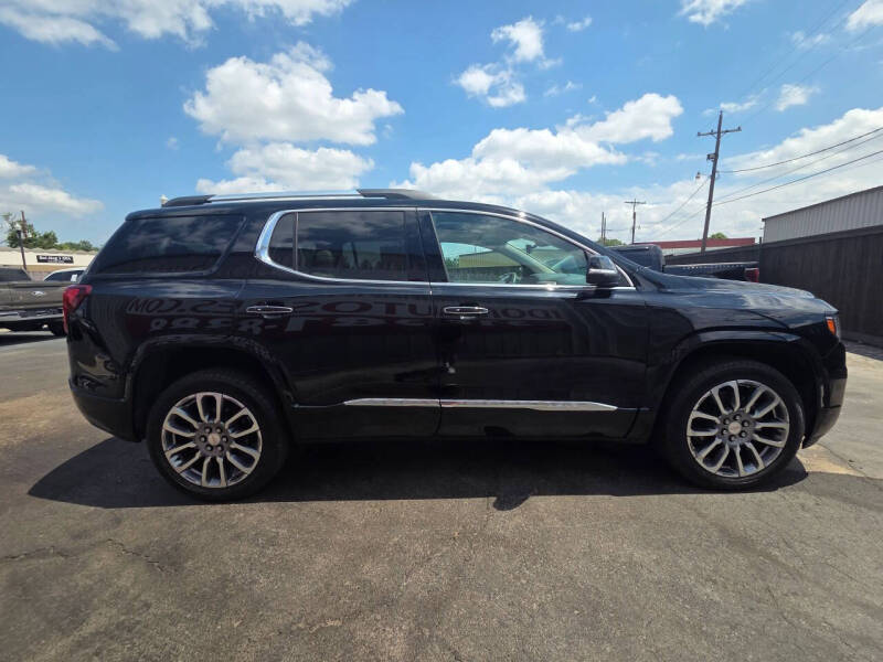 2023 GMC Acadia Denali