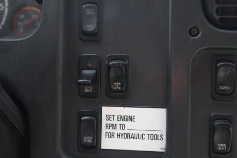2016 Freightliner 114 SD