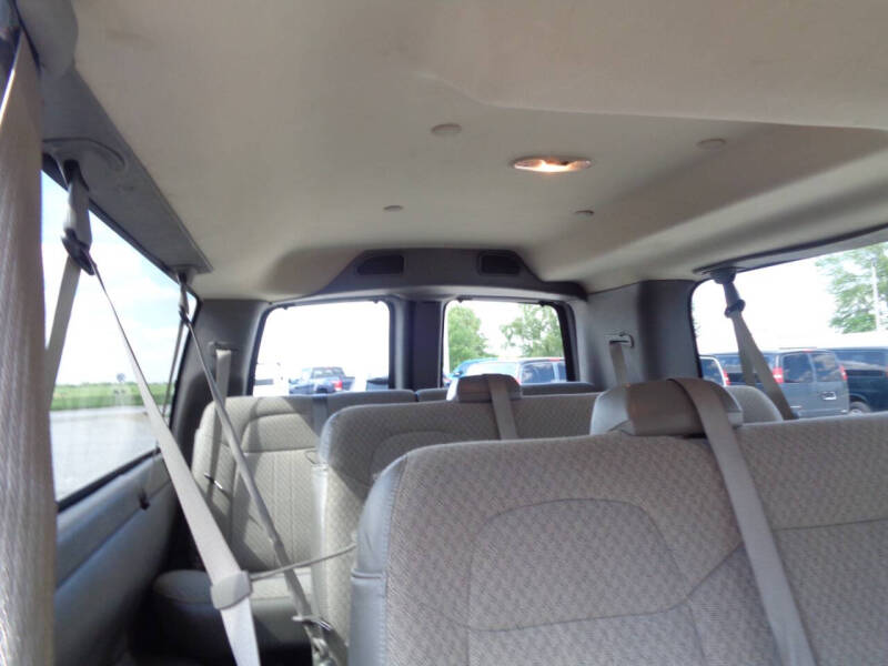 2017 Chevrolet Express LT 3500